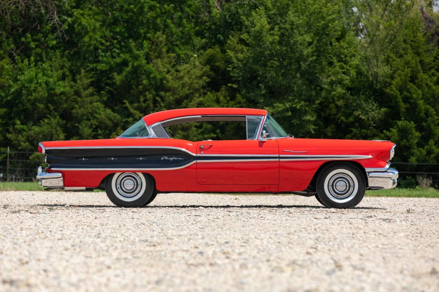 1958 Pontiac Chieftain - Image 19 of 31