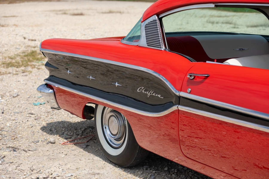 1958 Pontiac Chieftain - Image 26 of 31