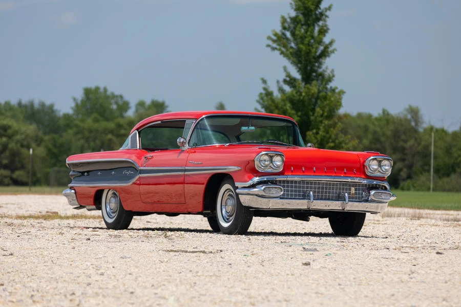 1958 Pontiac Chieftain - Image 14 of 31