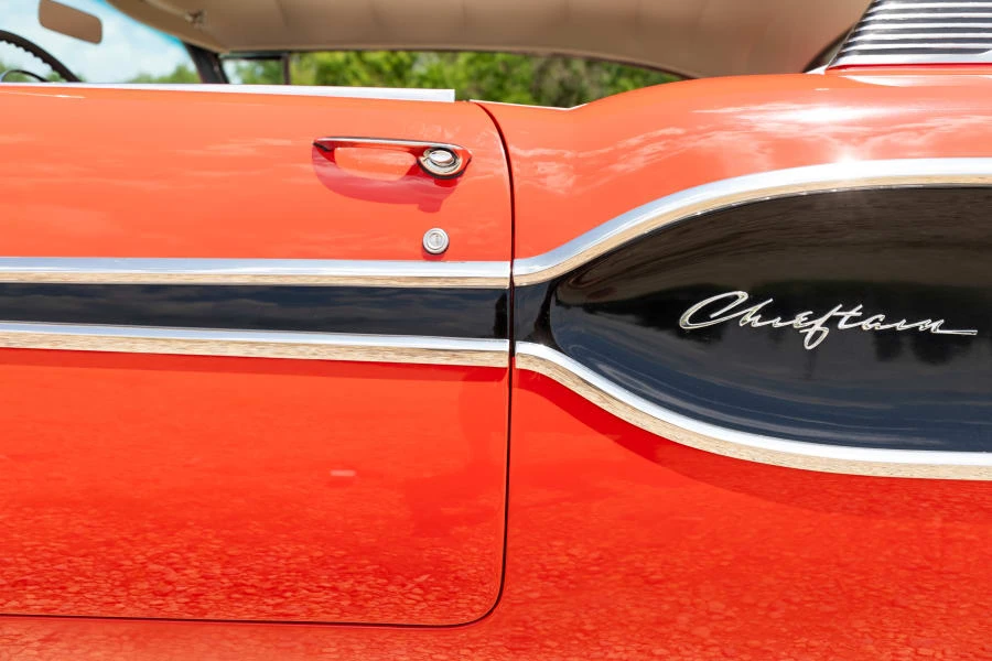 1958 Pontiac Chieftain - Image 23 of 31