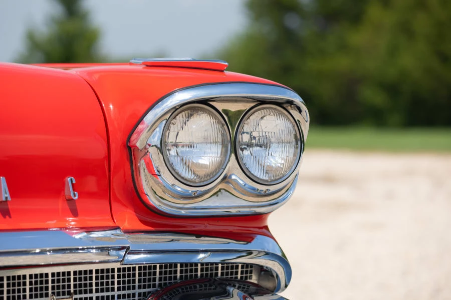 1958 Pontiac Chieftain - Image 13 of 31