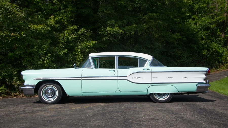 1958 Pontiac Chieftain - Image 2 of 12