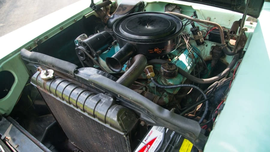 1958 Pontiac Chieftain - Image 6 of 12