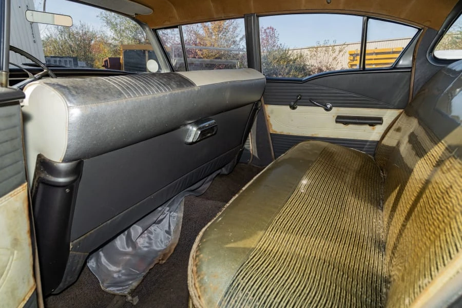 1958 Pontiac Chieftain - Image 20 of 31