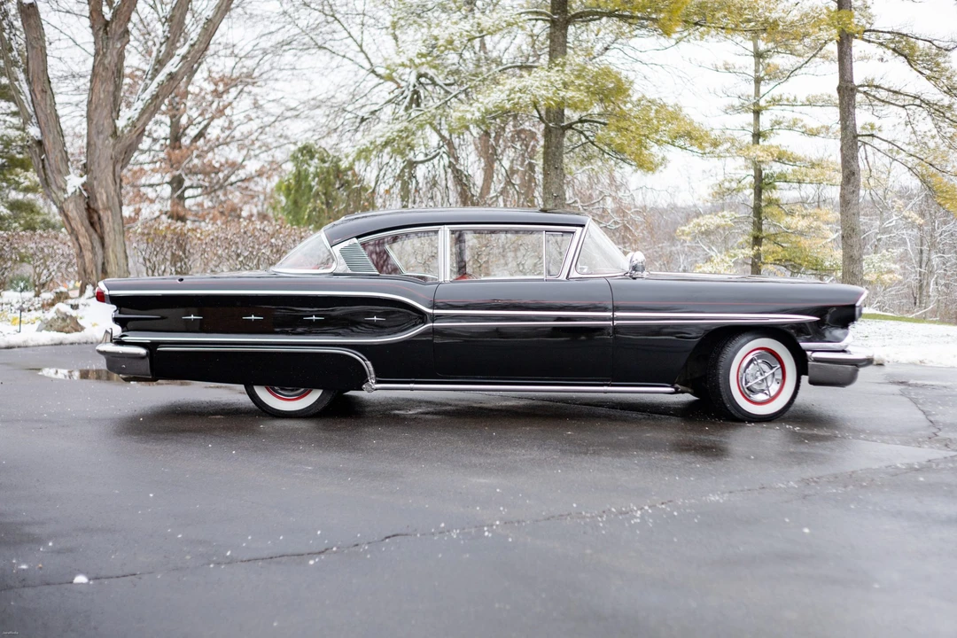 1958 Pontiac Chieftain - Image 5 of 31