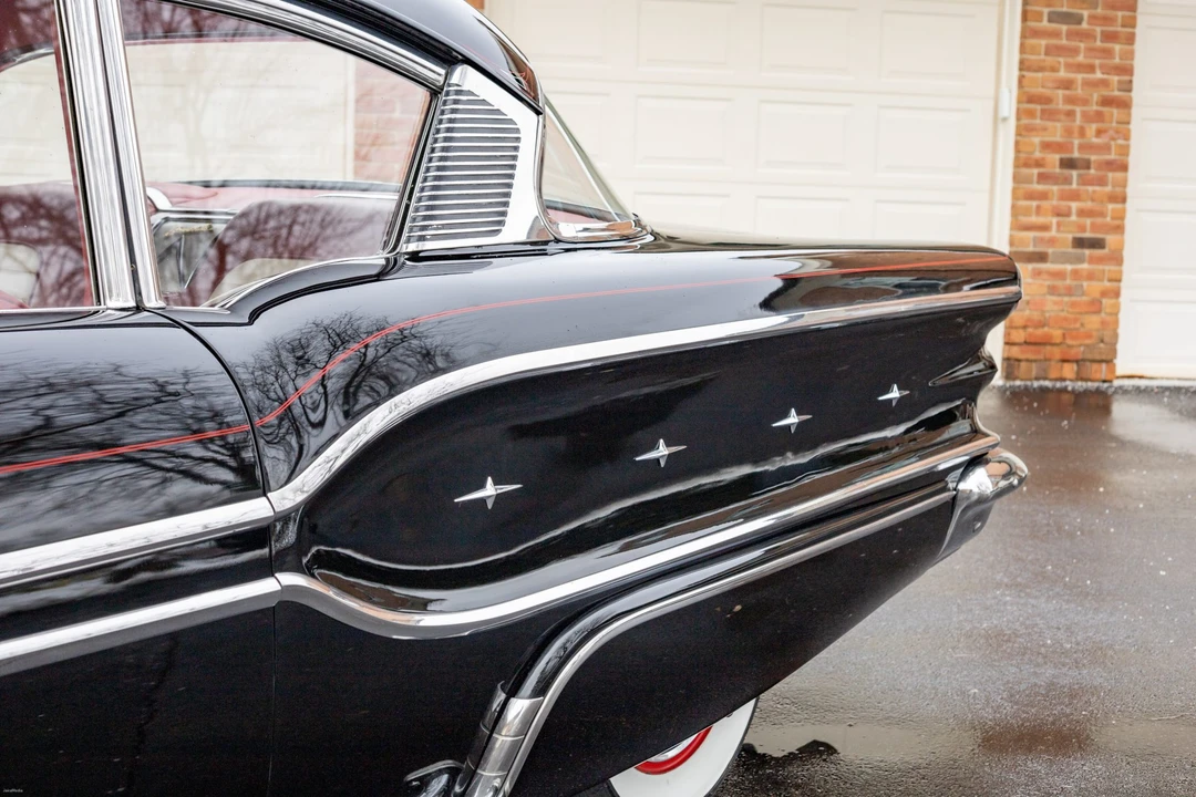 1958 Pontiac Chieftain - Image 26 of 31