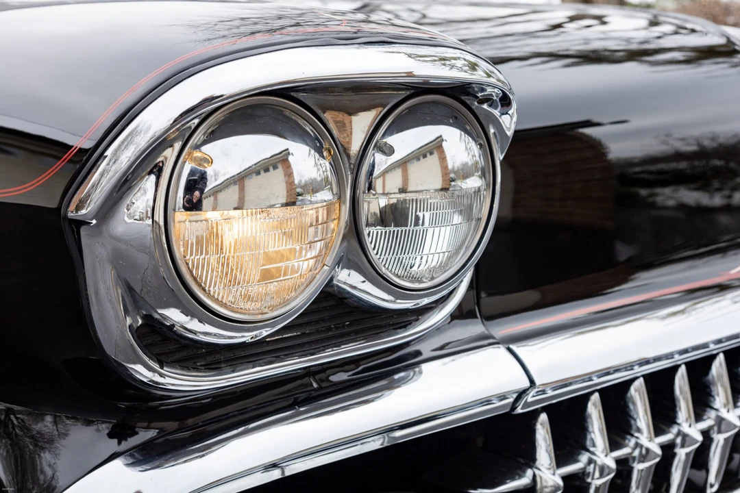 1958 Pontiac Chieftain - Image 11 of 31