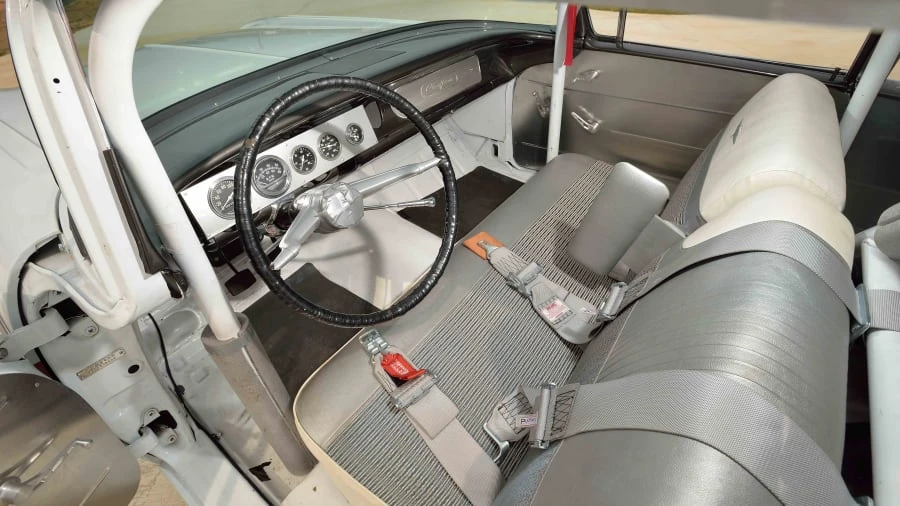 1958 Pontiac Chieftain - Image 4 of 12