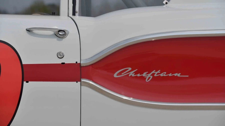 1958 Pontiac Chieftain - Image 11 of 12