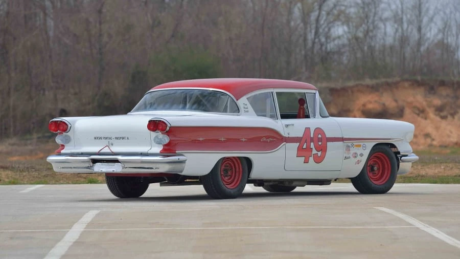 1958 Pontiac Chieftain - Image 3 of 12