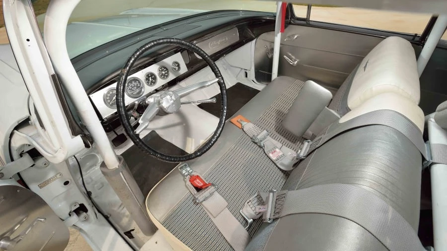 1958 Pontiac Chieftain - Image 4 of 12
