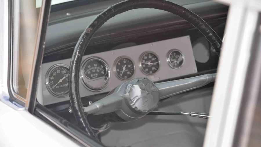 1958 Pontiac Chieftain - Image 9 of 12