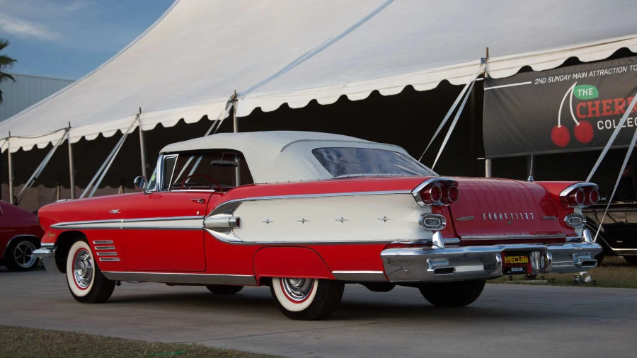 1958 Pontiac - Image 3 of 9