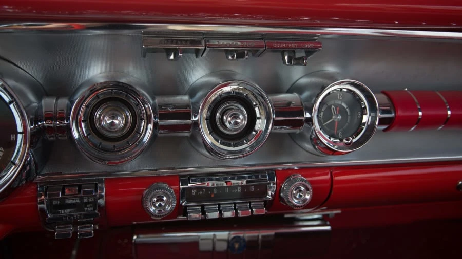1958 Pontiac - Image 9 of 9