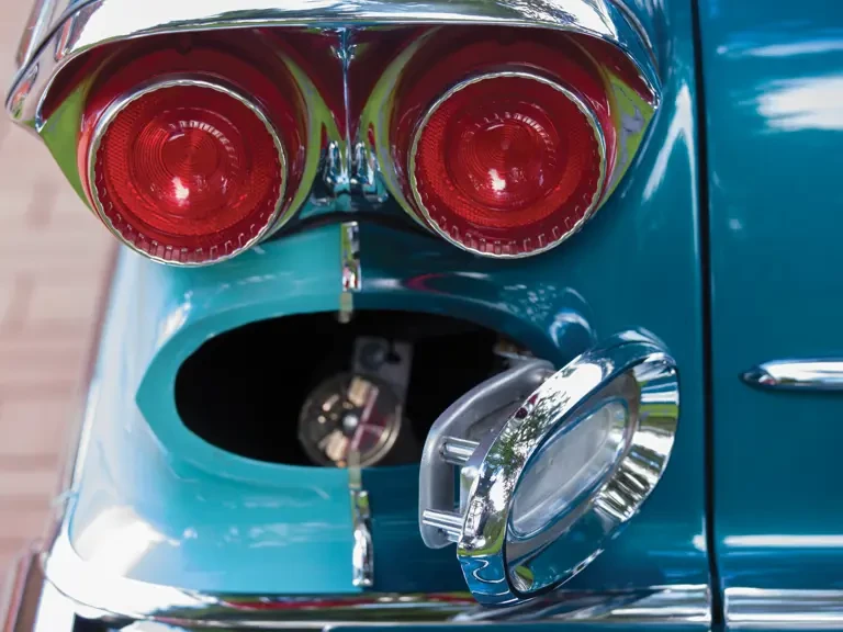 1958 Pontiac Parisienne - Image 14 of 19