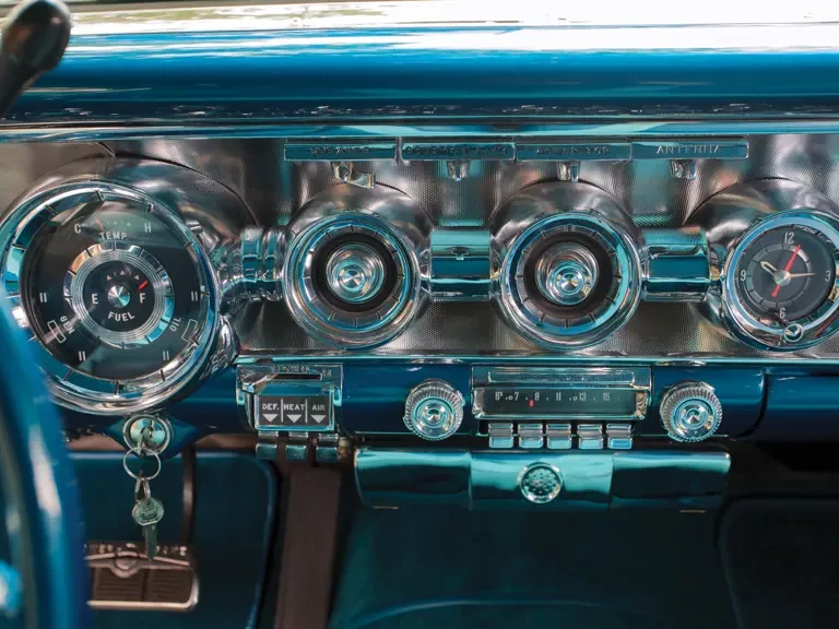 1958 Pontiac Parisienne - Image 12 of 19