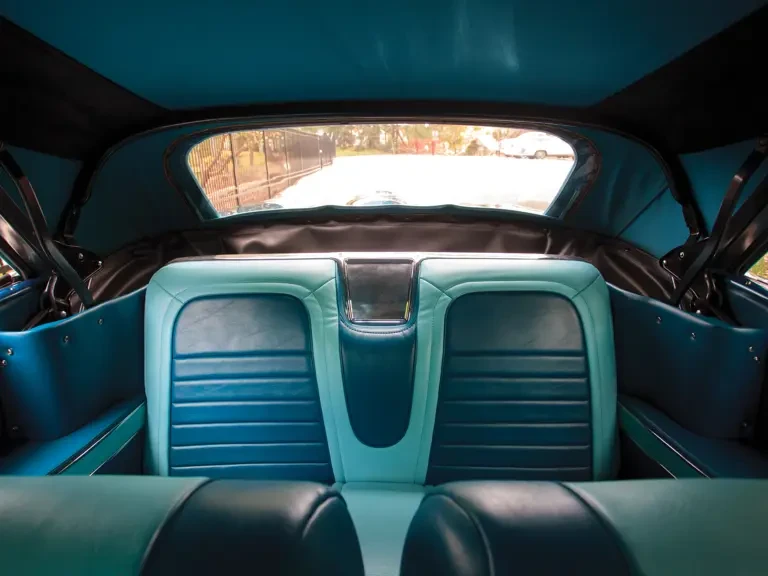 1958 Pontiac Parisienne - Image 10 of 19