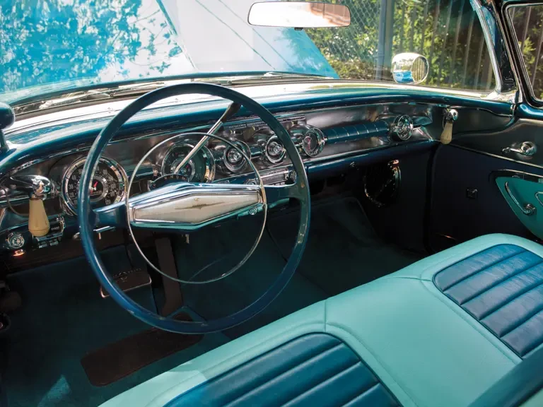 1958 Pontiac Parisienne - Image 5 of 19
