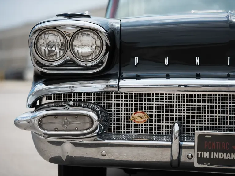 1958 Pontiac Parisienne - Image 23 of 31