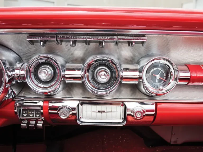 1958 Pontiac Parisienne - Image 31 of 31