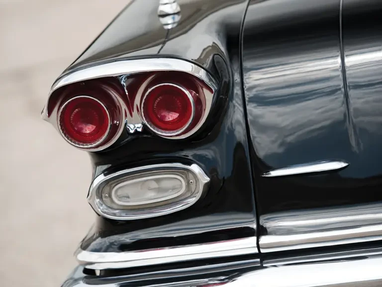 1958 Pontiac Parisienne - Image 25 of 31