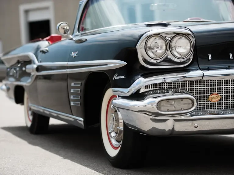 1958 Pontiac Parisienne - Image 20 of 31