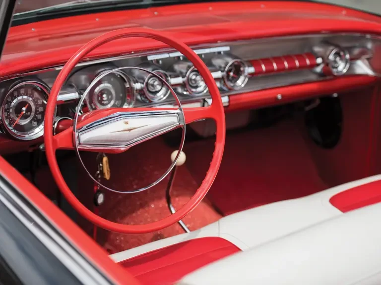 1958 Pontiac Parisienne - Image 16 of 31