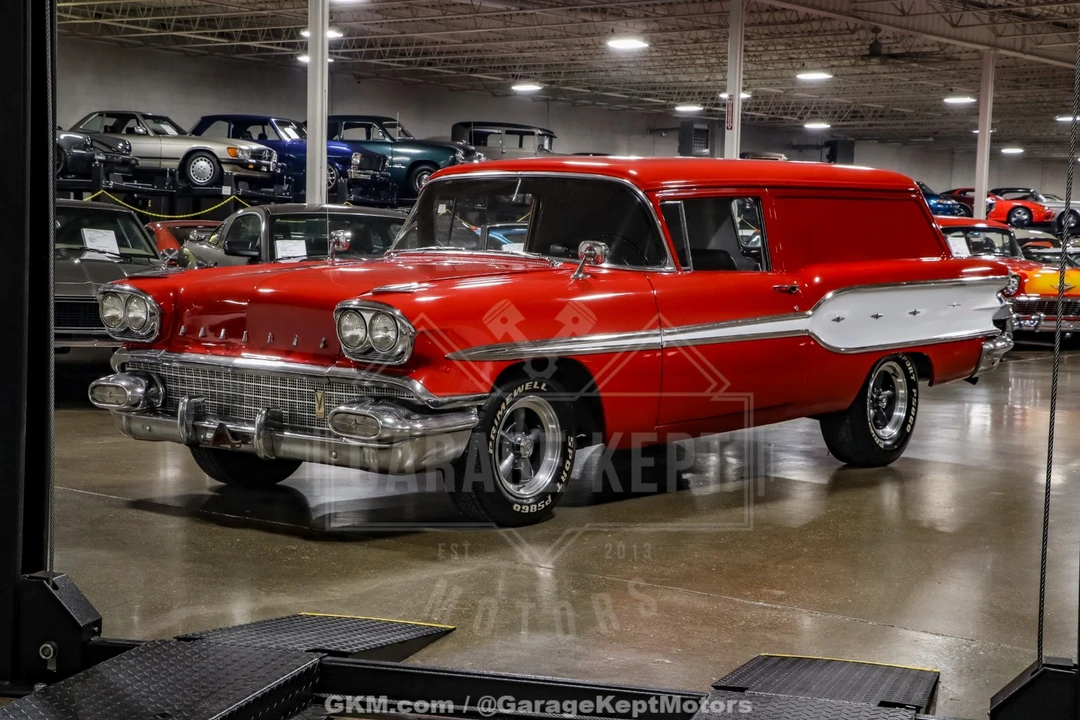 1958 Pontiac - Image 4 of 31