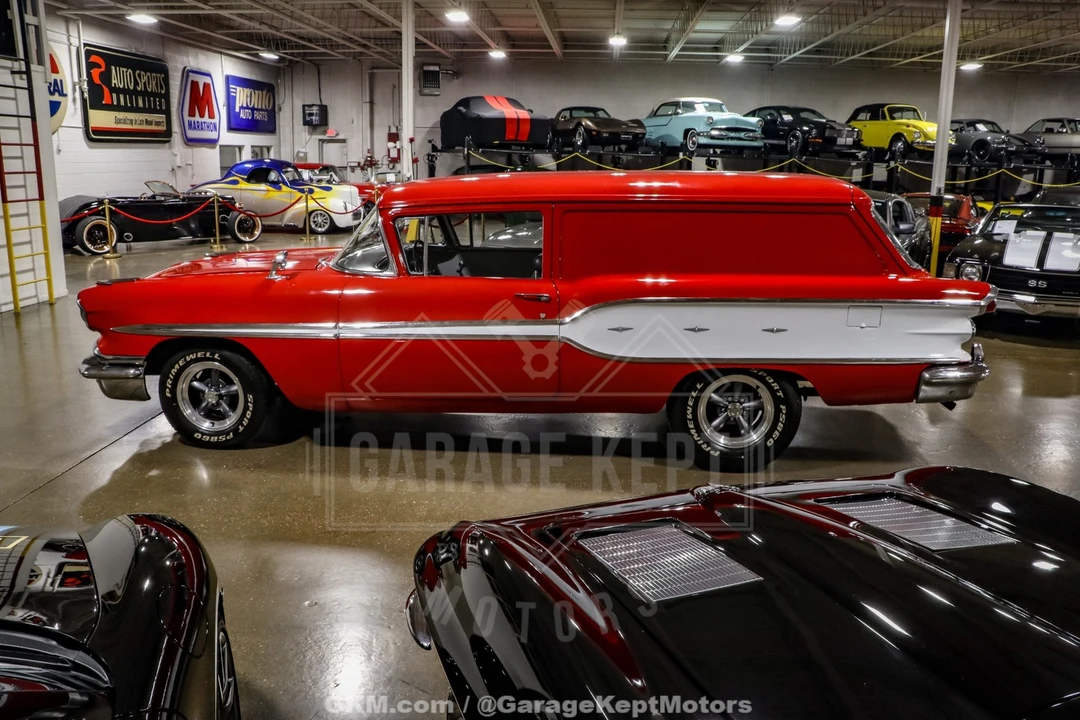 1958 Pontiac - Image 6 of 31