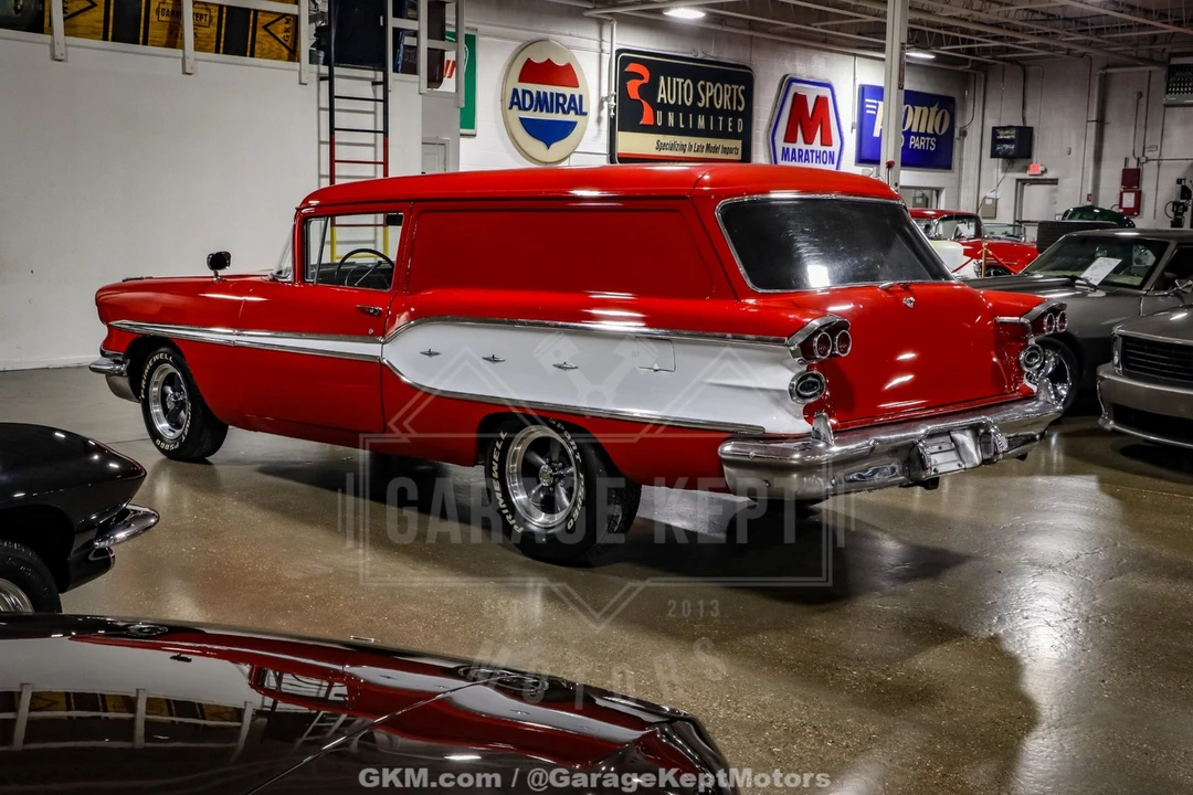 1958 Pontiac - Image 7 of 31