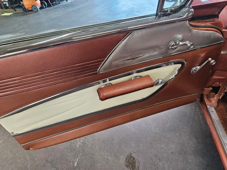 1958 Pontiac Star Chief - Image 8 of 11