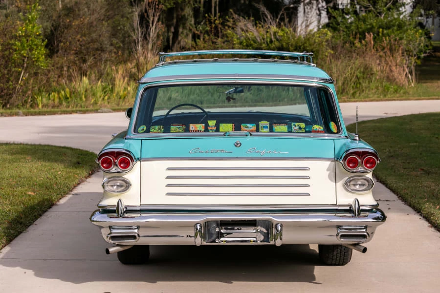 1958 Pontiac Star Chief - Image 5 of 31