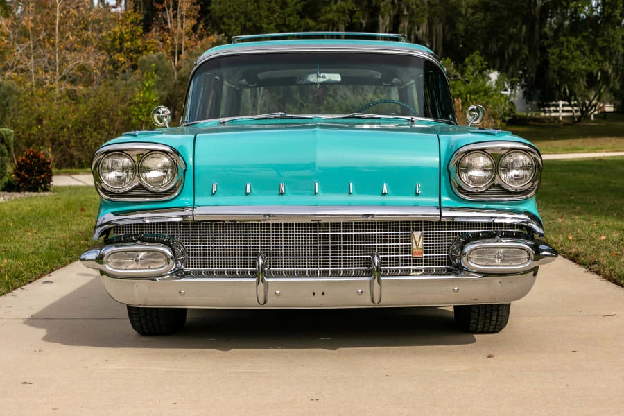 1958 Pontiac Star Chief - Image 4 of 31