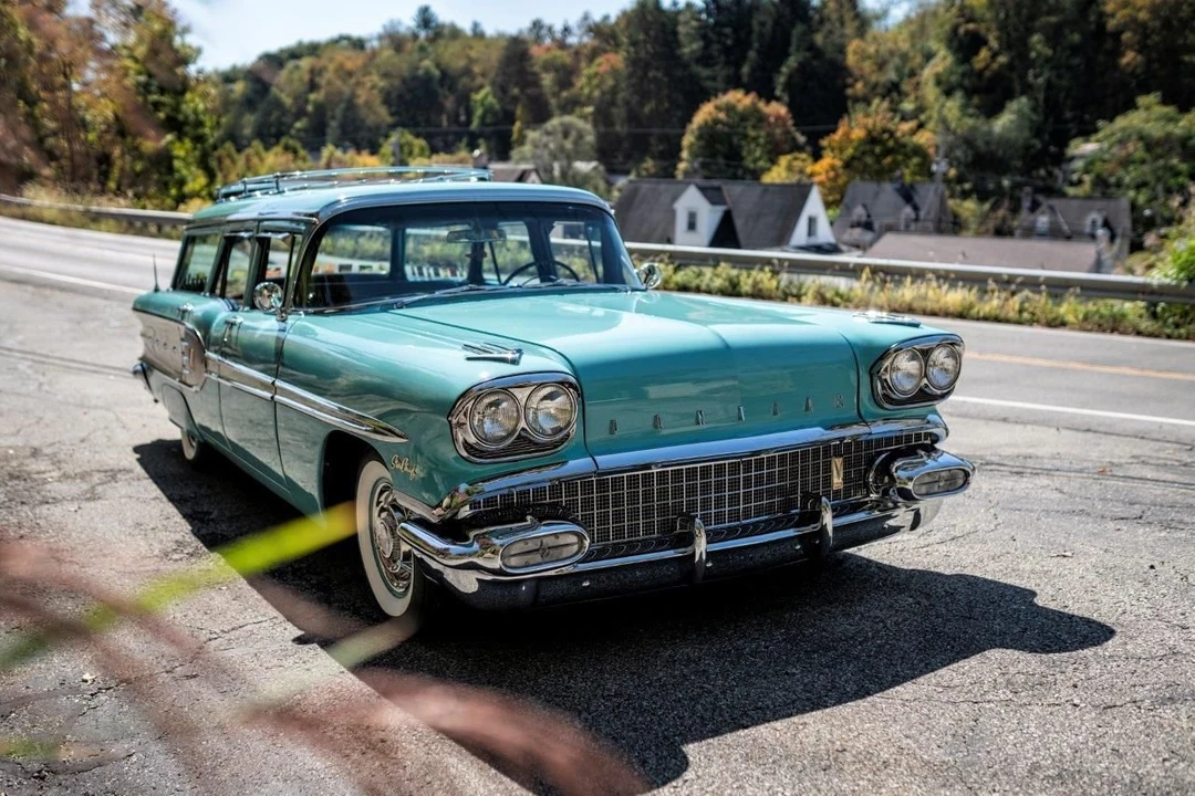 1958 Pontiac Star Chief - Image 9 of 31