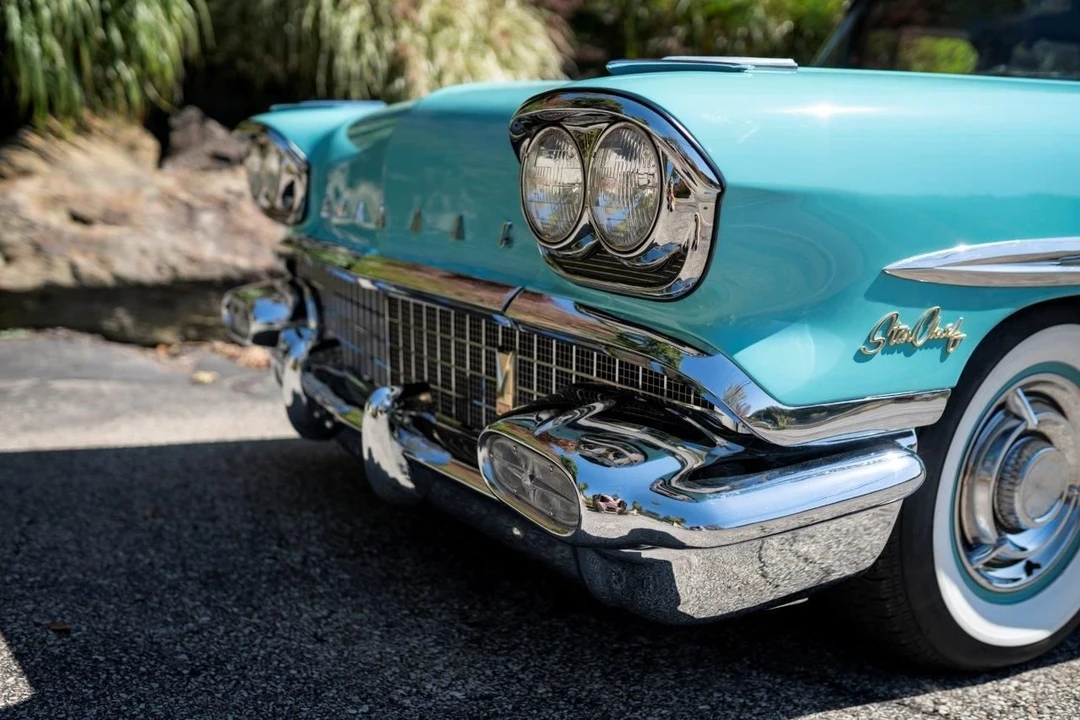 1958 Pontiac Star Chief - Image 14 of 31
