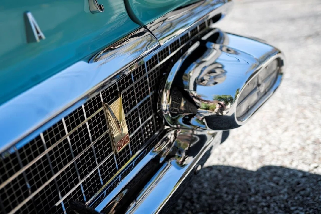1958 Pontiac Star Chief - Image 18 of 31