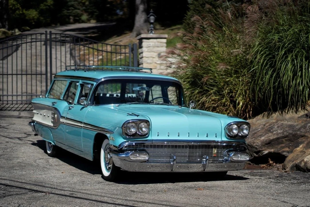 1958 Pontiac Star Chief - Image 4 of 31
