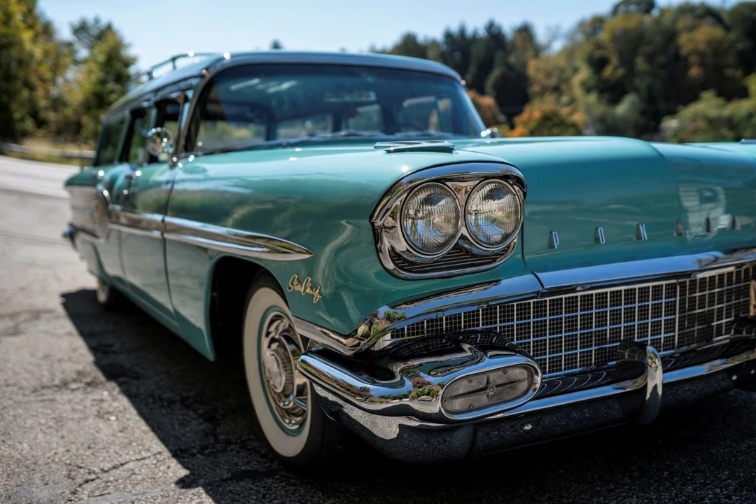 1958 Pontiac Star Chief - Image 10 of 31