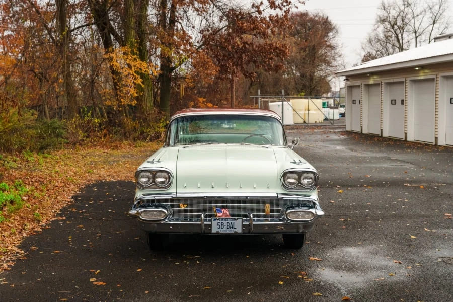 1958 Pontiac Star Chief - Image 4 of 31