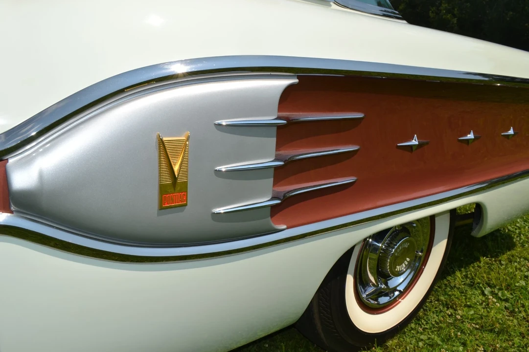 1958 Pontiac Star Chief - Image 13 of 21