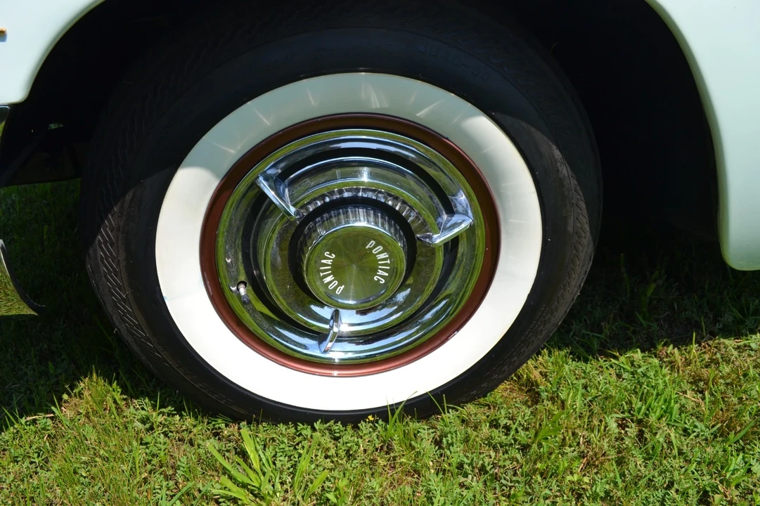 1958 Pontiac Star Chief - Image 11 of 21