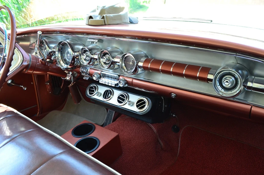 1958 Pontiac Star Chief - Image 15 of 21