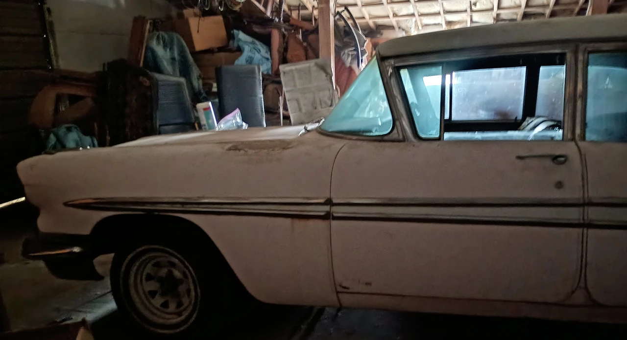 1958 Pontiac Star Chief - Image 3 of 28