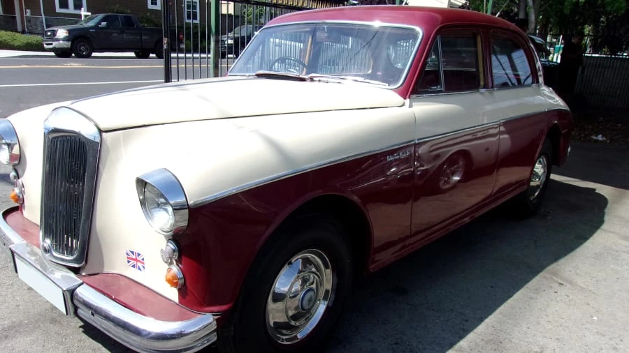 1958 Riley - Image 2 of 3