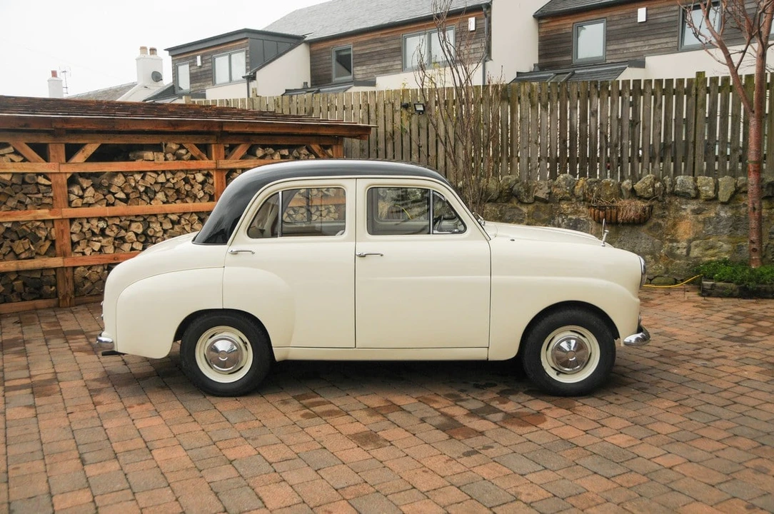 1958 Standard - Image 4 of 30
