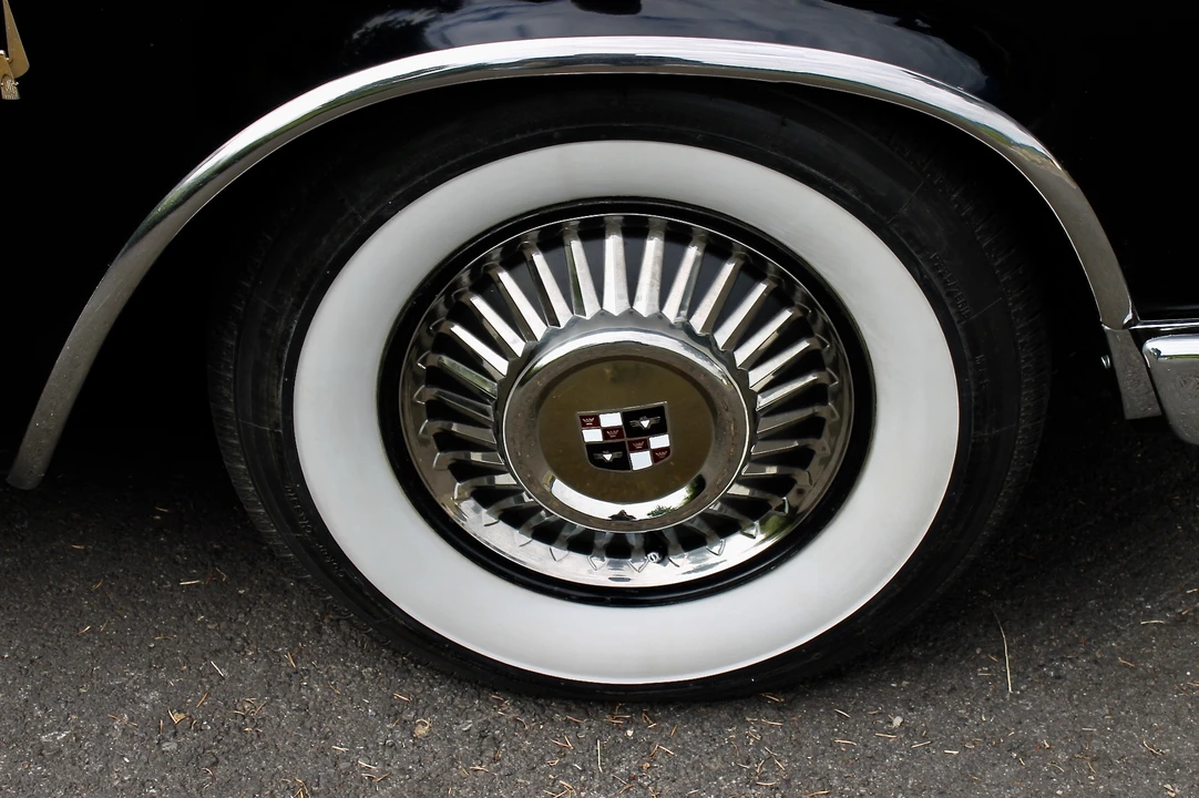 1958 Studebaker Hawk - Image 18 of 31