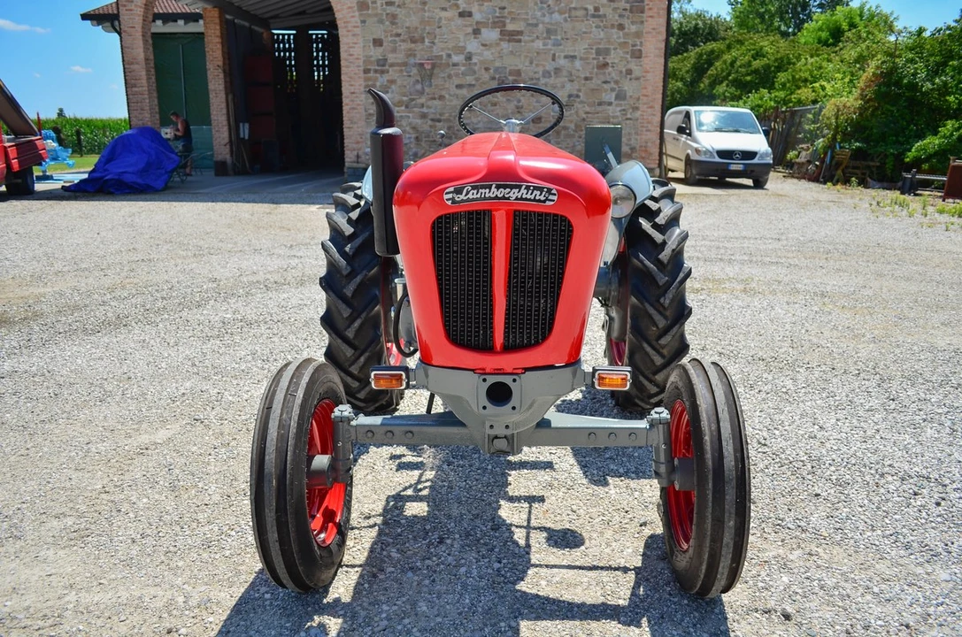 1958 Lamborghini Tractors - Image 4 of 30