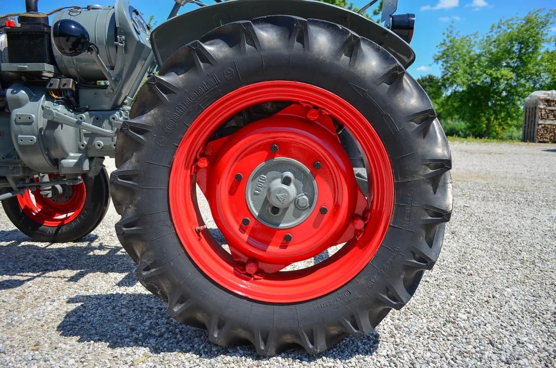 1958 Lamborghini Tractors - Image 11 of 30