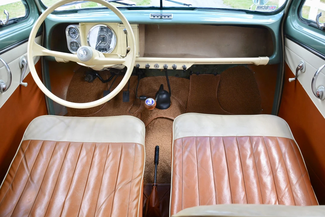 1958 Triumph - Image 30 of 31
