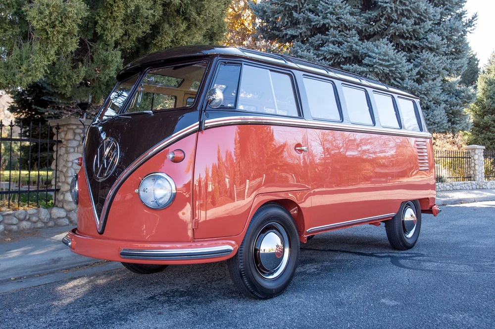 1958 Volkswagen Split-Window Bus - Image 2 of 5